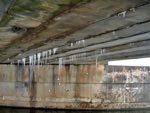 Icicles under bridge