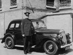 A Wolseley 16 police car